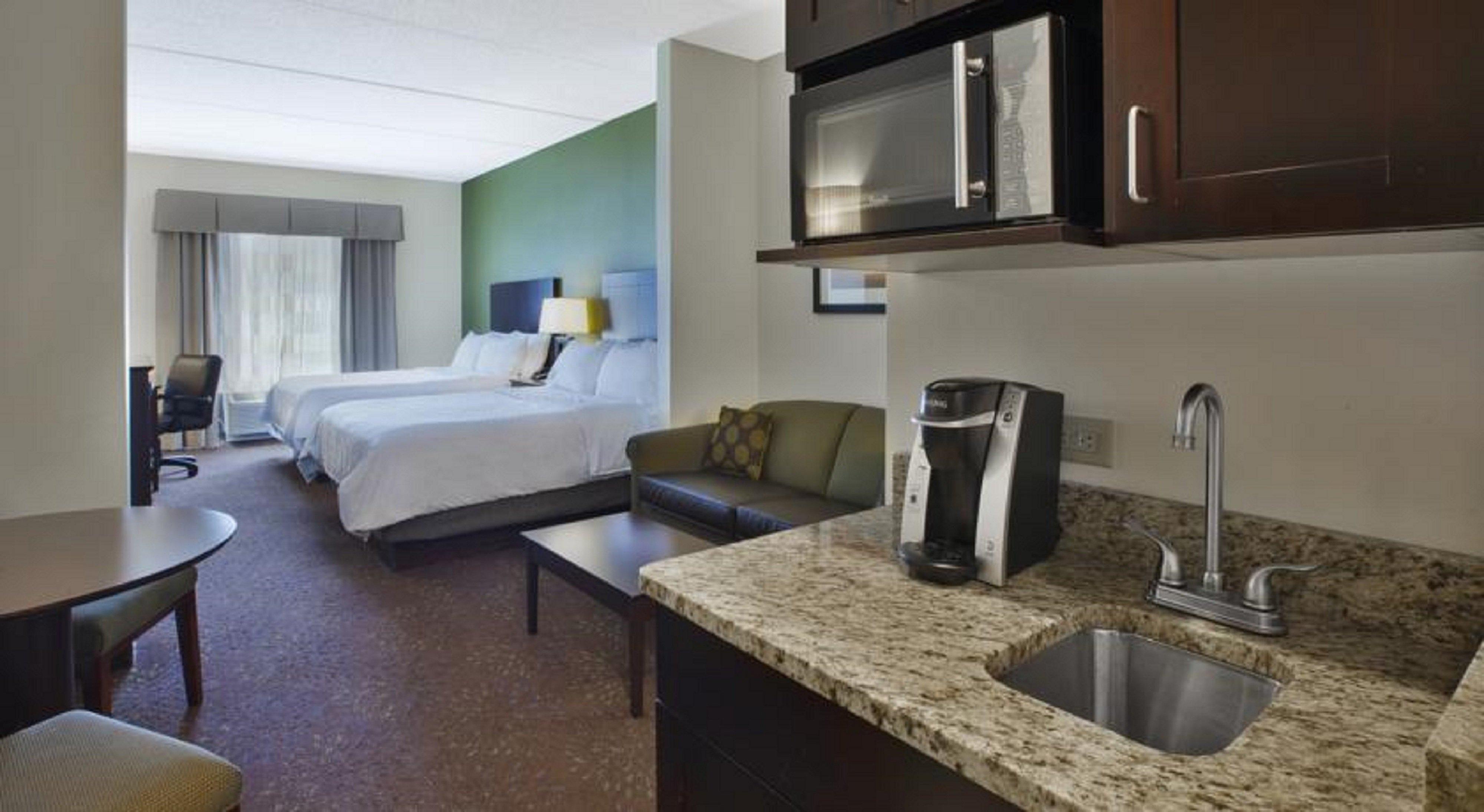 Holiday Inn Express Hotel & Suites Saginaw By Ihg Εξωτερικό φωτογραφία