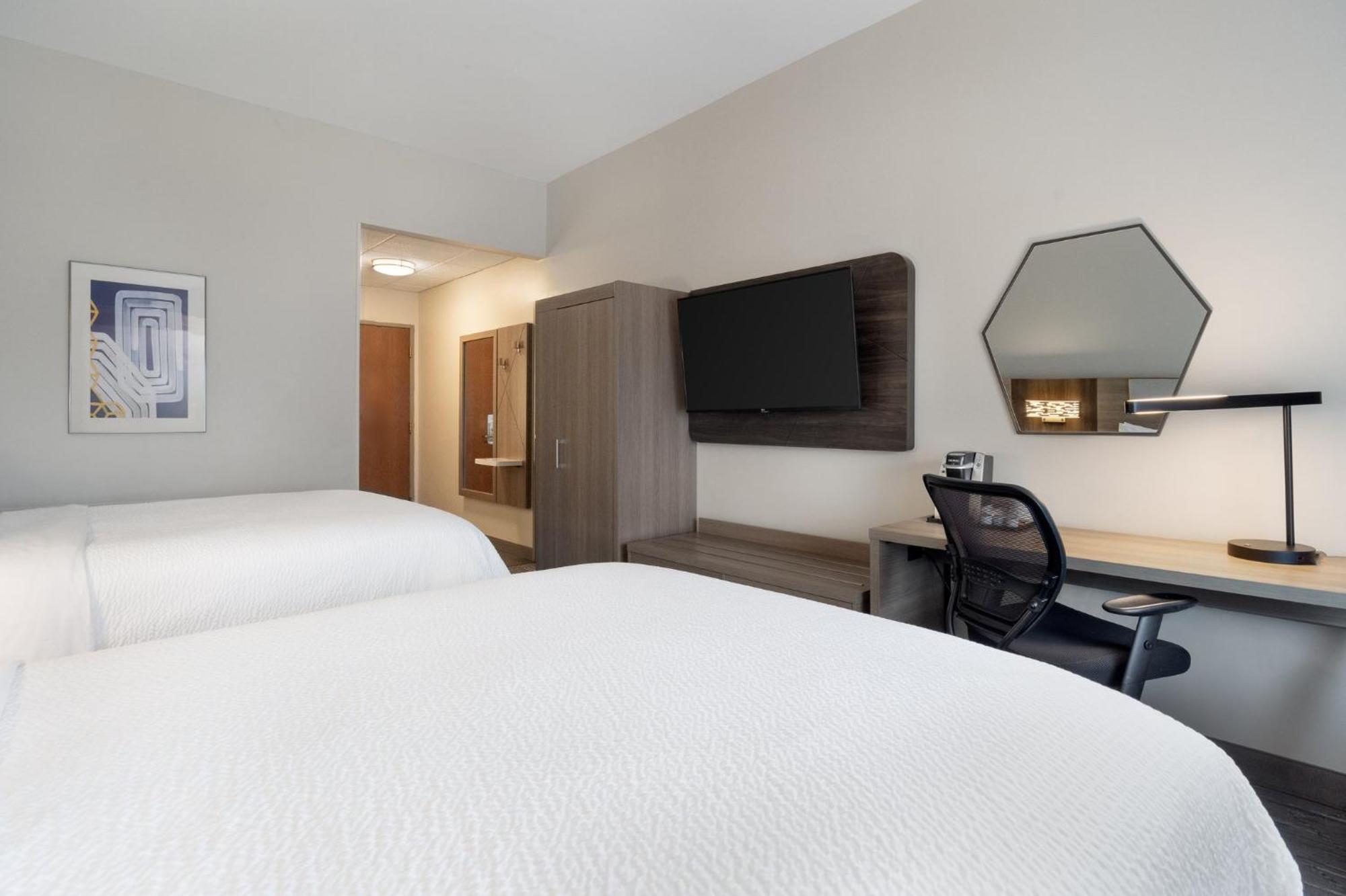 Holiday Inn Express Hotel & Suites Saginaw By Ihg Εξωτερικό φωτογραφία